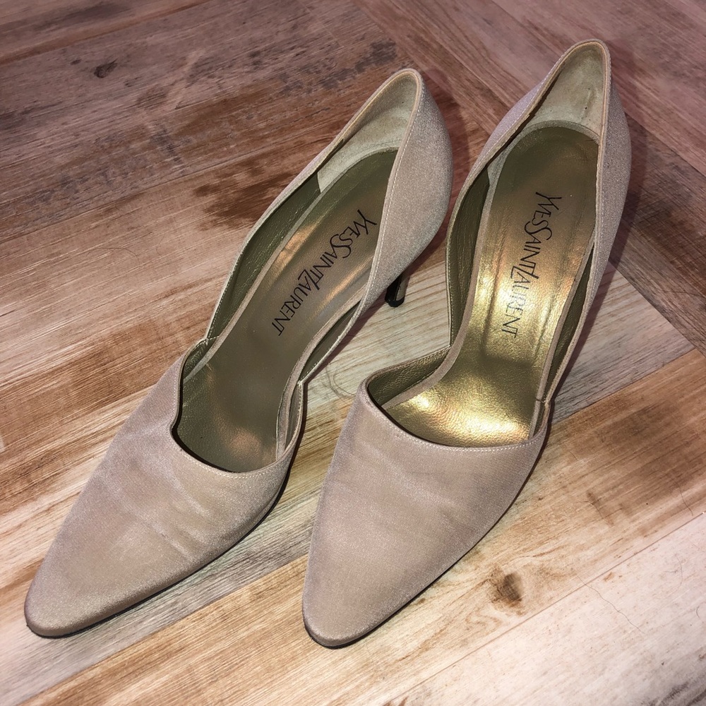 YSL heels! 👠
